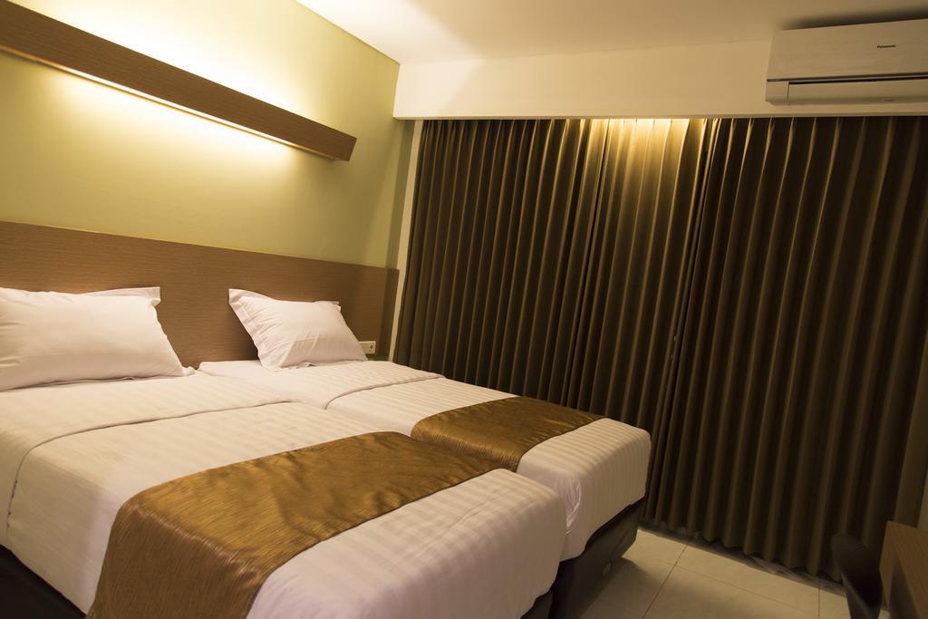 Gm253 Hotel Jembel Стая снимка